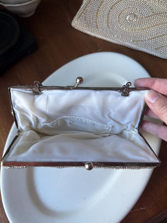 1950’s Beaded Feather Design Evening Bag - image 3