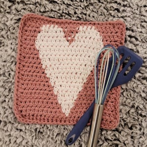 Cotton Crochet Valentine&#39;s Heart Hot Pad / Pot Holder