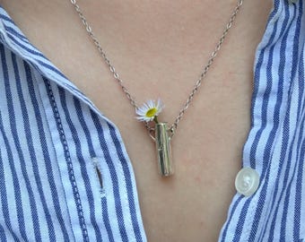 Handmade silver chain made of fine silver (999) | Flower pendant | Silver clay jewelry | Minimalist necklace