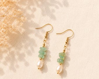 Gold earrings with green semi-precious stones and pearls, pearl jewelry, gold jewelry, stainless steel, earrings with pearls