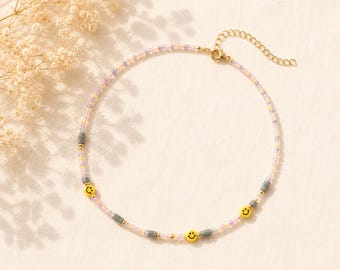 Handmade beaded necklace with smiley faces | Pastel choker with glass beads & gold details
