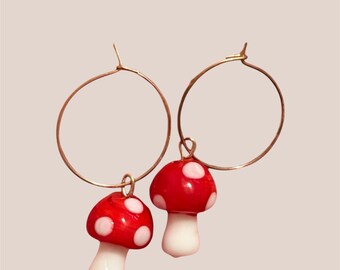 Handmade mushroom earrings – red mushroom earrings – 316 stainless steel – 18k gold plated – 20 mm hoop earrings