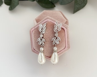 Amelie - Crystal Pearl Bridal Wedding Earrings