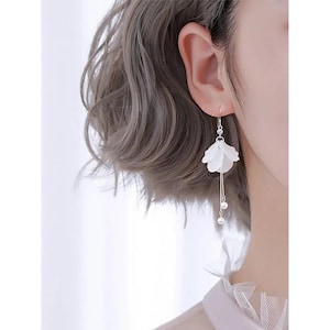 Gabrielle - Wedding Flower Pearl Drop Earrings, Bridal Flower Earrings
