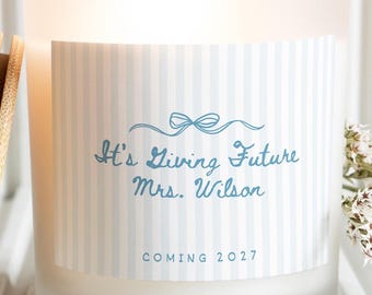 It's Giving Future Mrs. Candle, Personalized Engagement Gift for Her,  Bridal Shower Gift for Bride to Be, Newly Engaged Candle