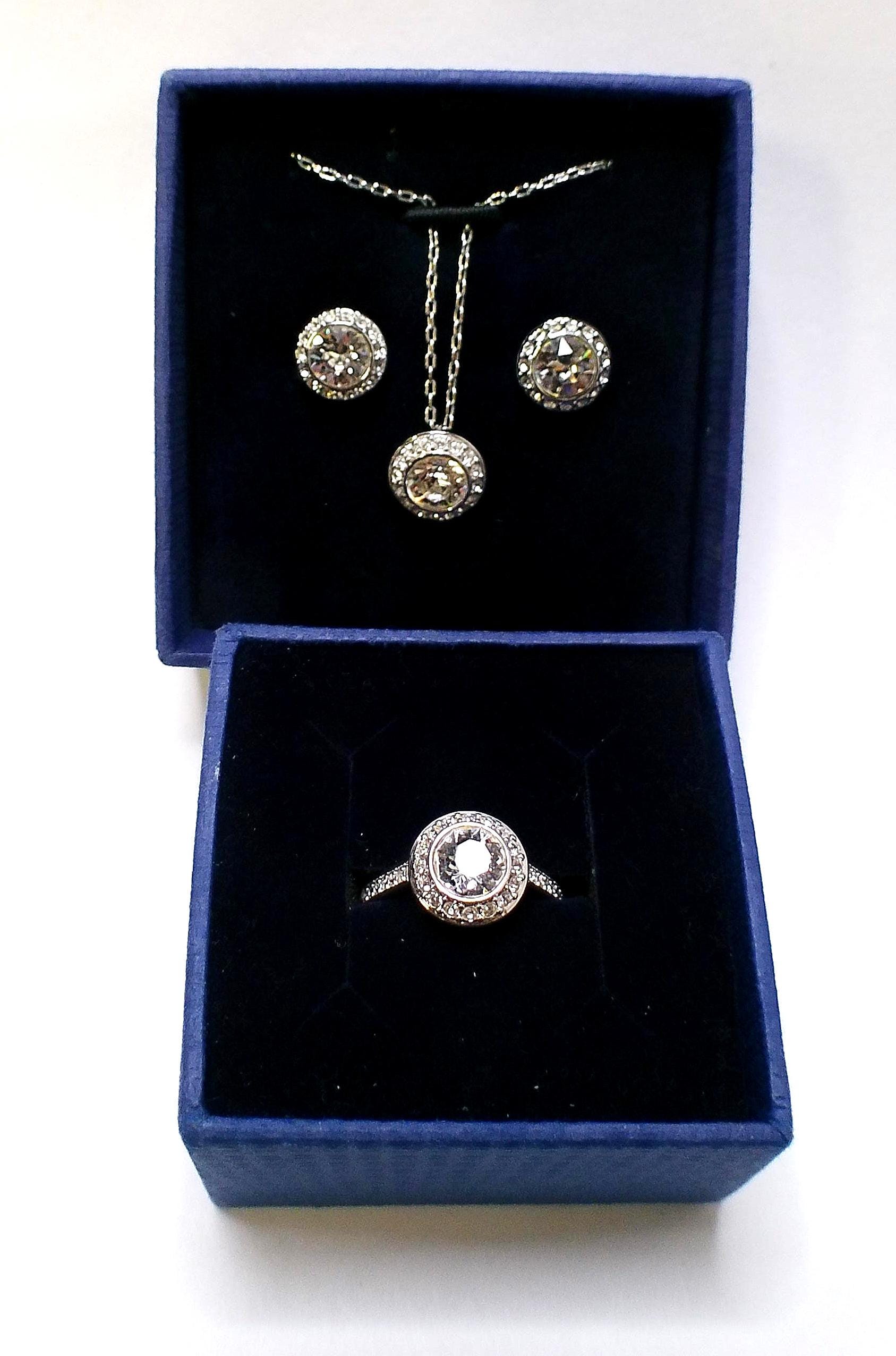 Swarovski Ring Size 52 - Etsy