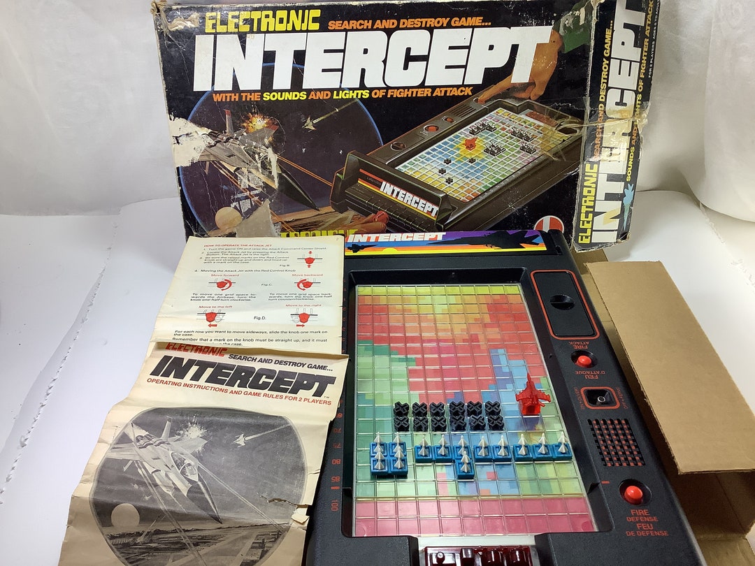 ELECTRONIC INTERCEPT Lakeside 1978 Vintage Electronic Battle Game Complete Board Game Rare