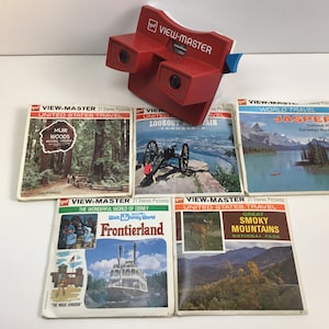 Vintage gaf VIEW-MASTER Red and White View-Master Viewer with Blue Lever and 16 Slide Wheels REELS United States Travel I The World Disney