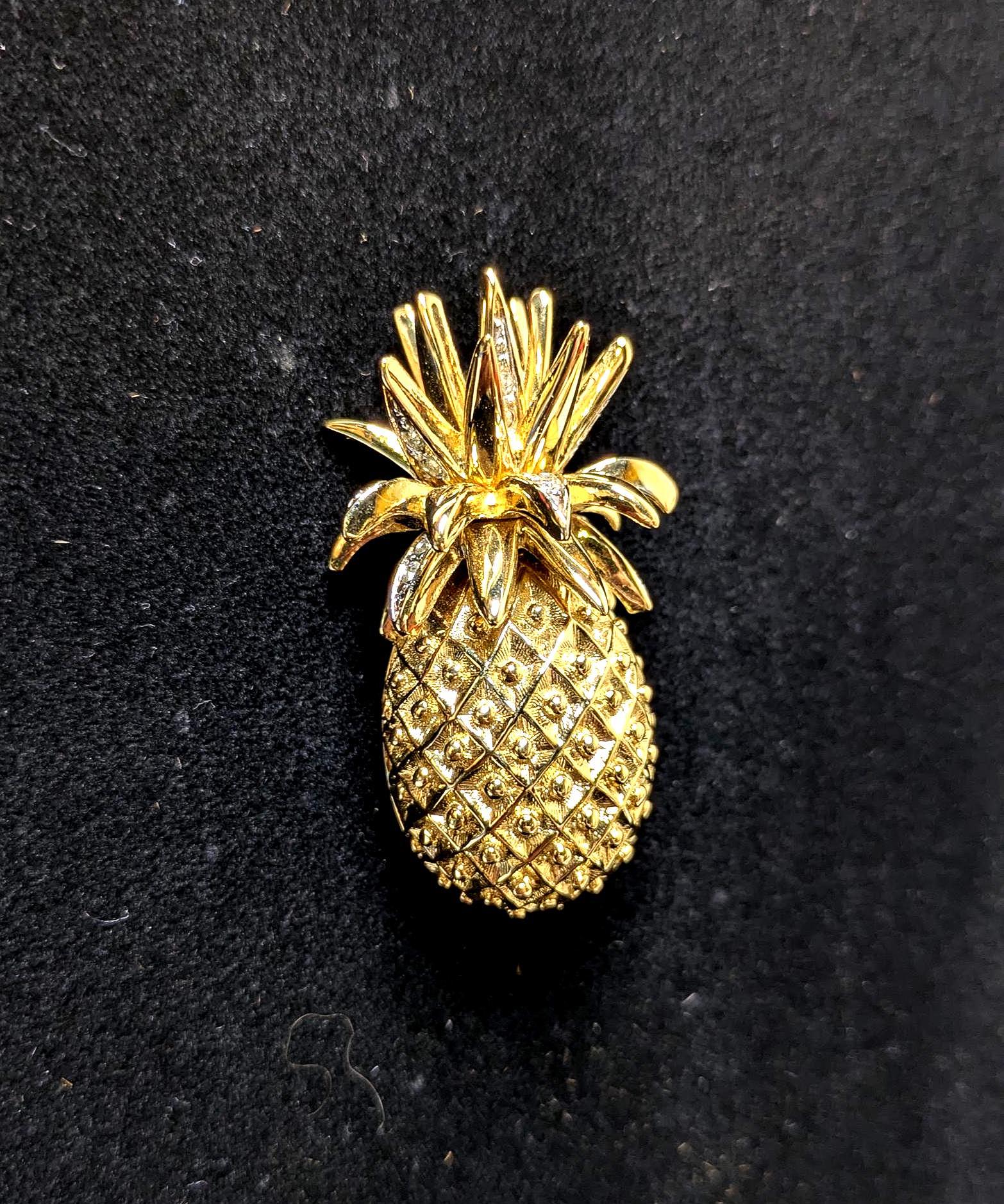 Broche Vintage Ananas Texturée - Métal Doré - Signée - Tendance - Occasion