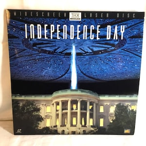 Vintage 1996 Independence Day Widescreen THX Laserdisc LD Cat# 0411885 2 Disc Set Dolby Surround Movie with 3D Collectors Card Will Smith