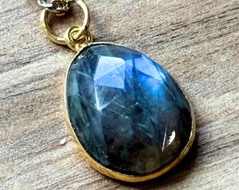 Natural Faceted Labradorite Gemstone Pendant Charm - Gold Vermeil