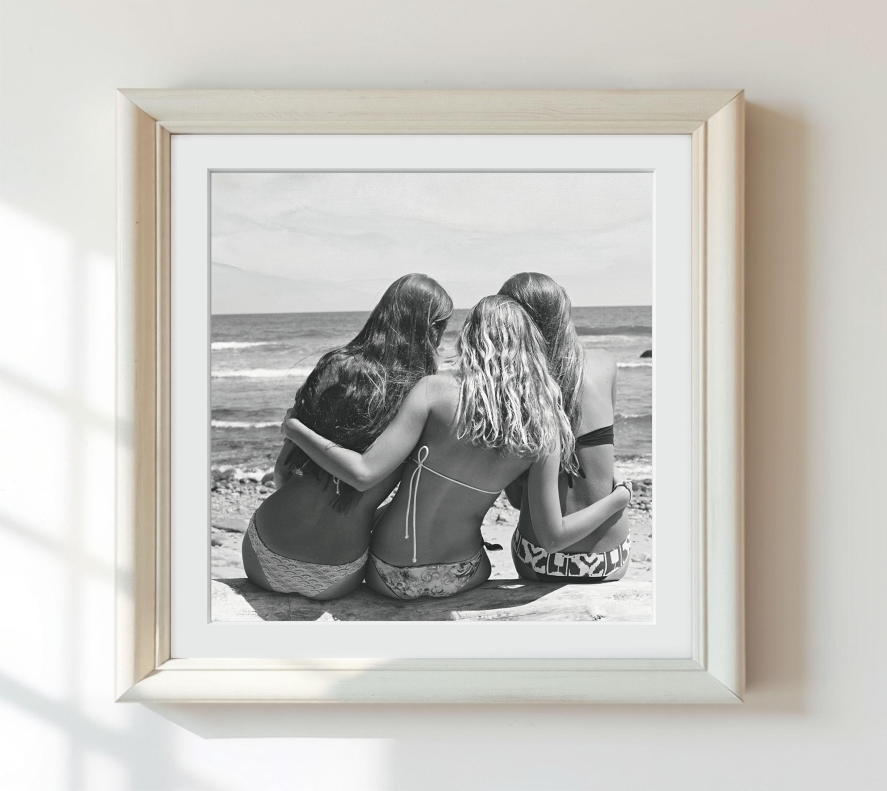 Vintage Beach Photography Print: 1959 Seaside Girls (Digital Download)