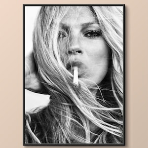 Kate Moss Poster/Druck | High-Profile-Supermodel | Mode-Ikone | Kate Moss Smoking | Innengestaltung | Sofortdownload | Hohe Auflösung 300dpi