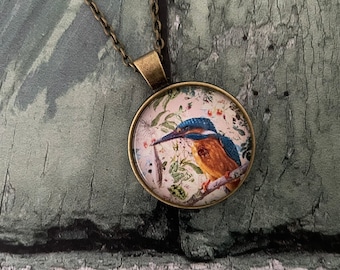 Arthwick Store Realistic Illustration of a Kingfisher Bird on White Pendant Necklace Arthwick Store Realistic Illustration of a Kingfisher Bird on White Pendant Necklace