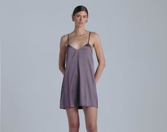 Zijden slipdress - chique moerbeizijde mini-jurk voor date night, jaren 90 feestjurk, unieke cadeaus voor haar, korte coljurk 'Patricia'