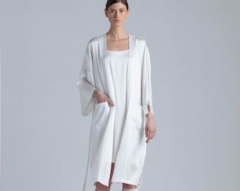 White Silk Kimono Robe with Feathers - Luxe Bridal Shower & Wedding Robe, Perfect Bridesmaid Proposal Gift - Silk Dressing Gown 'Meteya'