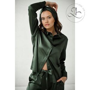 Olive green silk pajamas hotsell