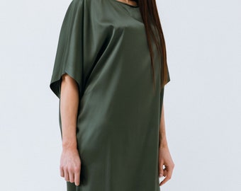 Caftan oversize en pure soie, robe tunique d'été 100 % soie faite main, haut long lavable en soie de mûrier « Juno », chemise tunique en soie violette naturelle