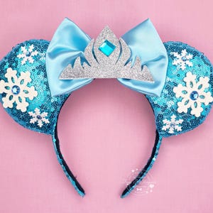 Elsa Minnie Ears Princess Elsa Mickey Mouse Ears Elsa Minnie Mouse Ears Elsa Halloween Costume Elsa Costume Elsa Dainty Anna Mickey Ears Bow