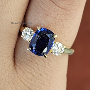 1.2Ct Cushion Cut Blue Sapphire Engagement Ring 14k Yellow Gold Lab Cushion Cut Wedding Ring Three Stone Ring Anniversary Ring Promise Ring
