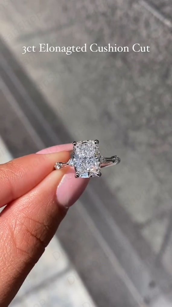 Sell moissanite engagement ring deals