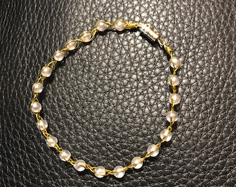 Pearl bracelet
