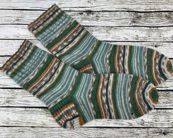 Hand knit wool socks unisex. Size US 9.5-10.5