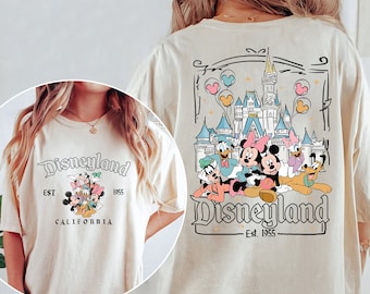 Disneyland Schloss doppelseitiges Shirt, Mickey und Freunde Disneyland 1955 Komfort Color Shirt, Mickey Friends Shirt, Disneyland Trip 2024 Shirt
