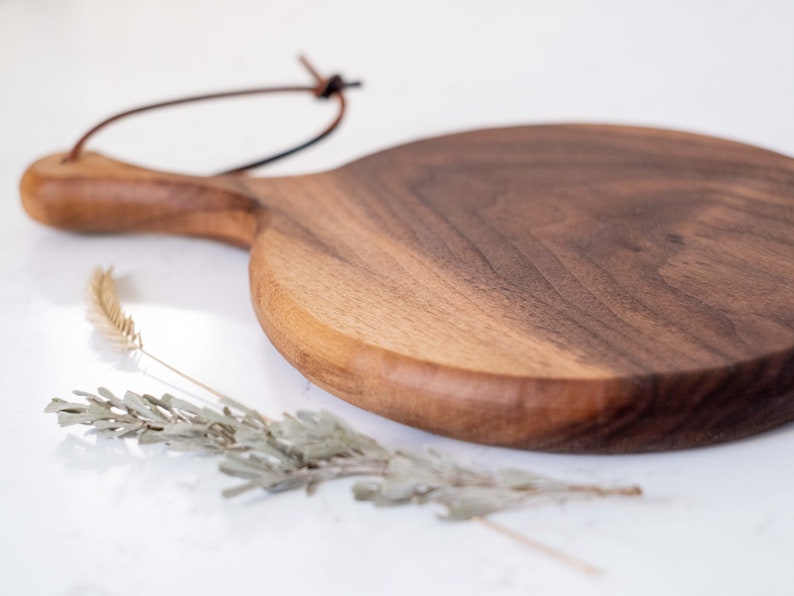 Round Charcuterie & Cheese Boards Circle Black Walnut image 2