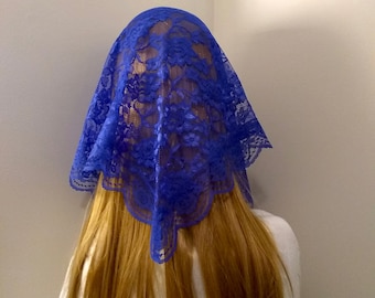 Regina Veil,  blue mantilla, triangular chapel veil