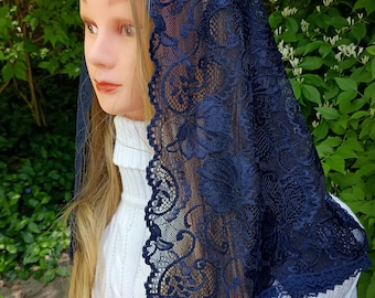 Celine Veil, half-circle, navy blue chapel veil