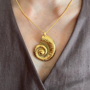 sea spiral necklace