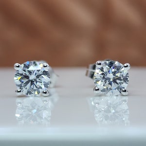 1.50 Carat Diamond Earrings Classic Lab Grown Diamond Stud Gift For Her
