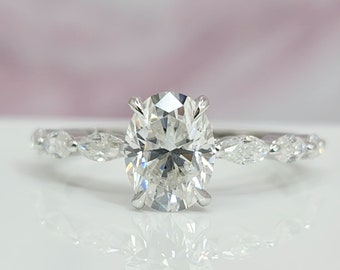 1.25 Carat F VS1 Oval Cut and Marquise CVD Lab Grown Diamond Engagement Ring For Her.
