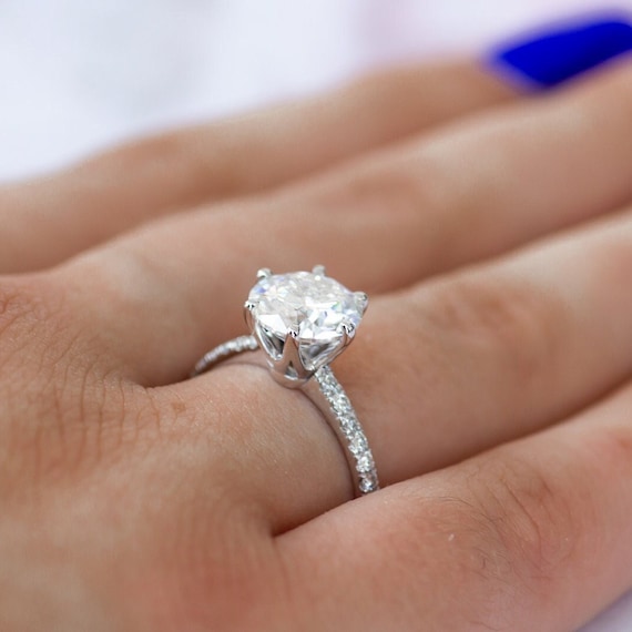 Anillo De Compromiso De Plata De Ley 925 Con Topacio Azul Suizo Y Diamante Blanco Cultivado En Laboratorio Para Mujer, 1.58 Quilates, Ovalado De 0.315 X 0.236 In, Redondo De 0.079