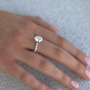 オーバルラボグロウンダイヤモンド2.00ct E-VS1 オーバルラボグロウンダイヤモンド2.00ct E-VS1