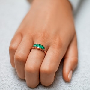 Emerald Ring, 5 Baguette Emerald Gemstone Ring, 14k Gold Anniversary Ring. Birthday Stone Ring, Ring For Women, Colombian Emerald Ring