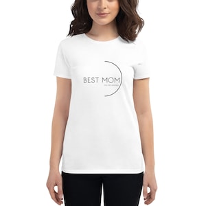 Women&#39;s short sleeve t-shirt