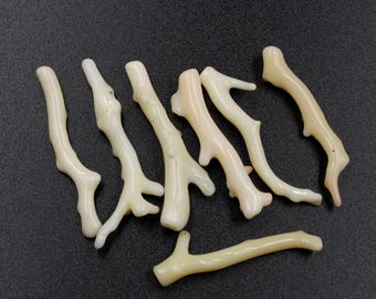 Ramo di corallo bianco giapponese, pietre preziose naturali sfuse per la creazione di gioielli