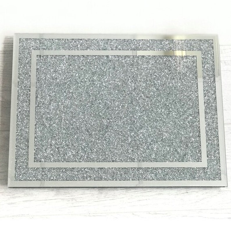 CRUSHED DIAMOND CHOPPING BOARD CRYSTAL FILLED SILVER 30x40cm