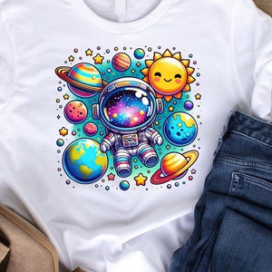 Lindo astronauta en el espacio exterior PNG / Planeta colorido, estrellas y galaxia / Sublimación / Tobogán de agua / Pegatina, camiseta, suéter, taza Diseño DFT