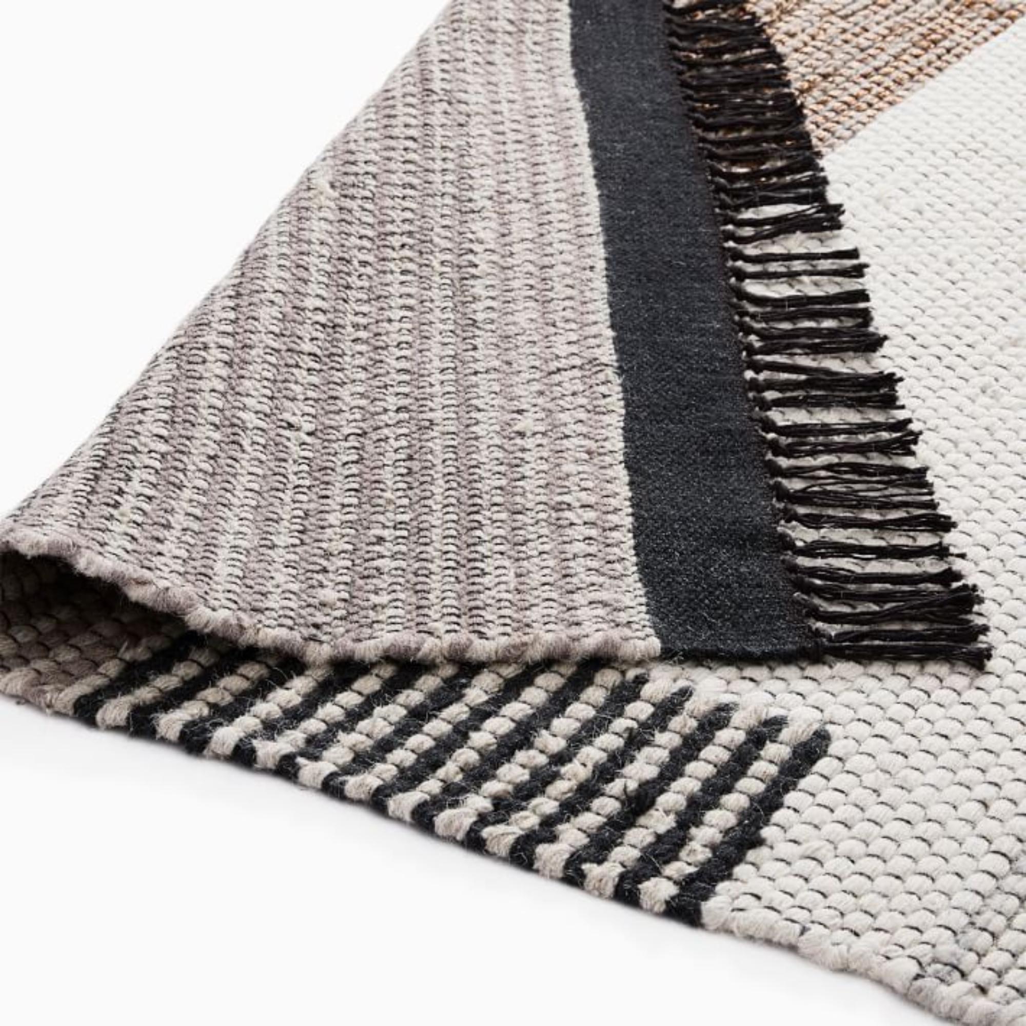 Wool Rug Side View Hand-woven Wool Area Rug, Living Room Carpet, Handmade Wool Rug, Custom ...