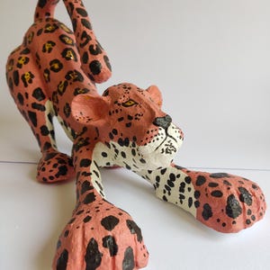Paper Mâché Jaguar Sculpture: Handcrafted Animal Art