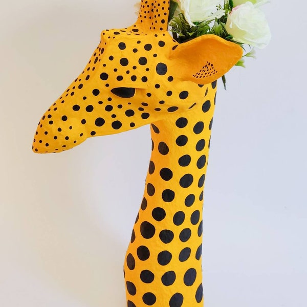 Vase girafe en papier mâché, Yayoi