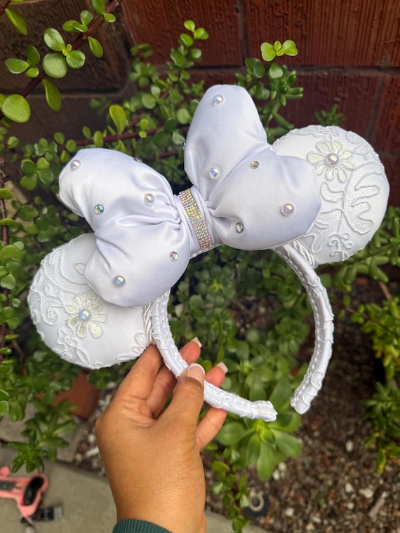 White Floral Minnie Ears - Etsy