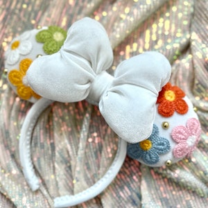 Oreilles florales de Minnie