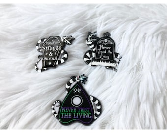 Sandworm Halloween Horror Theme Snake-Tombstone Charm, Black & White Small Pendant Charm, Scary Movie Charms