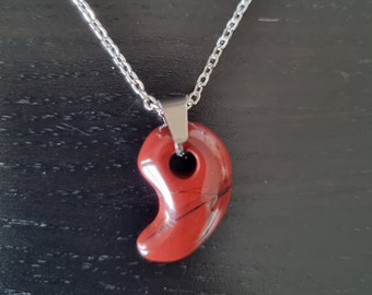 Colar japonês Magatama em jaspe vermelho