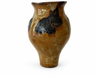 Handgefertigte rustikale Keramikvase, kleine Keramikvase, organisch glasierte Knospenvase, skulpturale Steingutdekoration, Wabi-Sabi-Wohndekoration