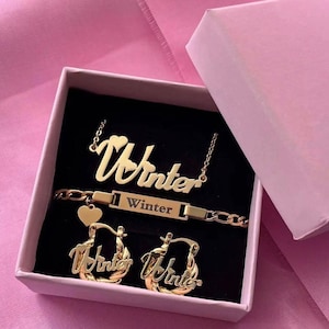 Personnalisation pour enfants, Parure de bijoux pour bébé, Créoles prénom, Bracelet jonc prénom, Carte d'identité pour bébé, Collier avec plaque signalétique